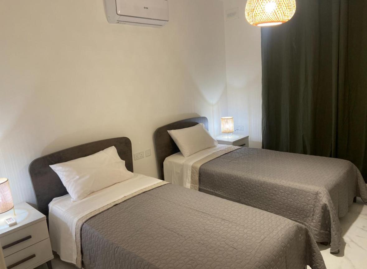 Theatre Appartement Mellieħa Buitenkant foto